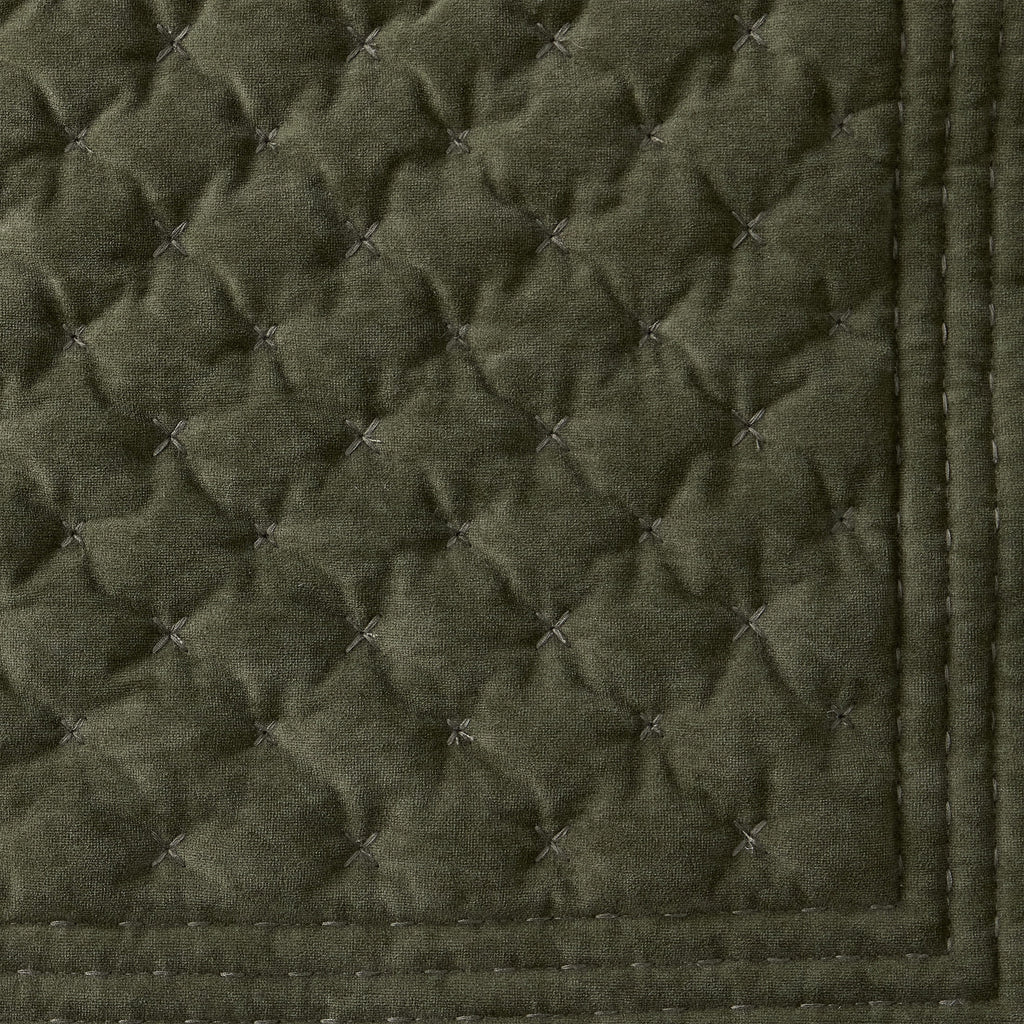 Velmora™ Tufted Matte Velvet Quilt, Green, Full/Queen