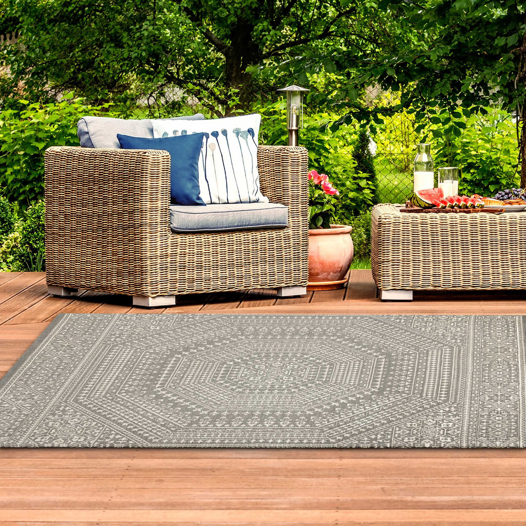 Velmora™ (2 pack) 7 x 10 Gray Medallion Outdoor Rug