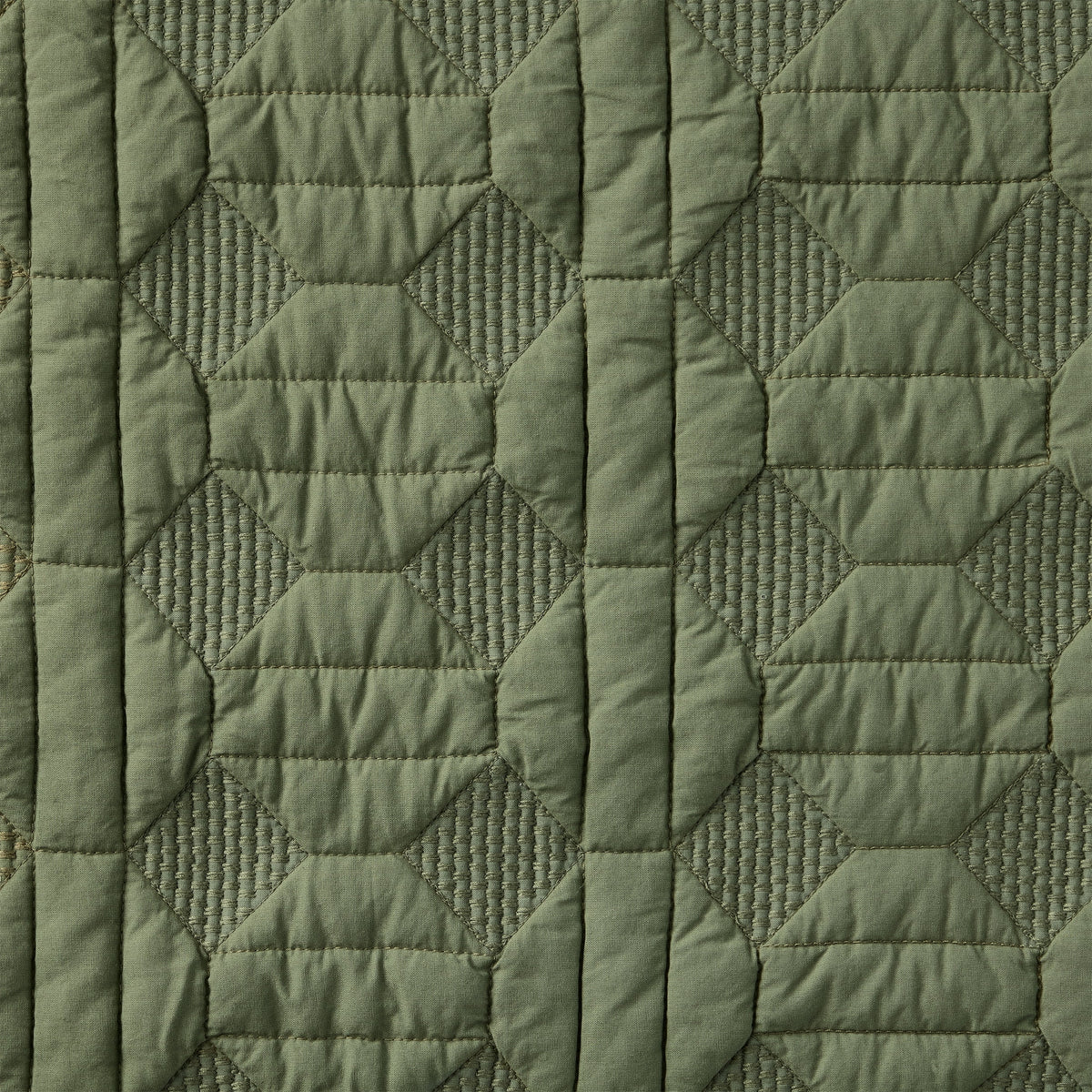 Velmora™ Crafted Geo Cotton Quilt, Dark Cilantro Dark Green, Full/Queen