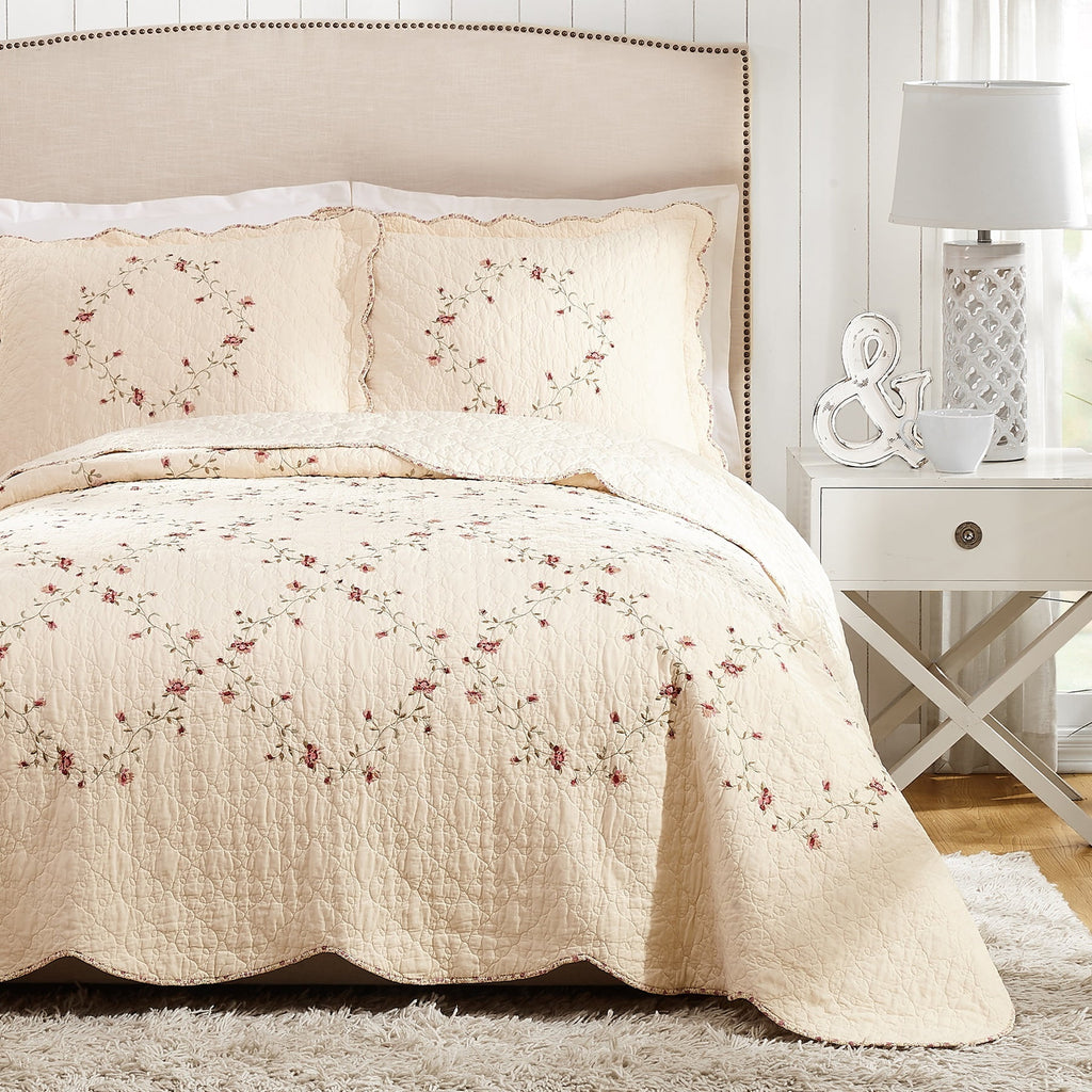 Velmora™ Hannalore Cotton Quilt, Burgundy, Full/Queen, All Ages