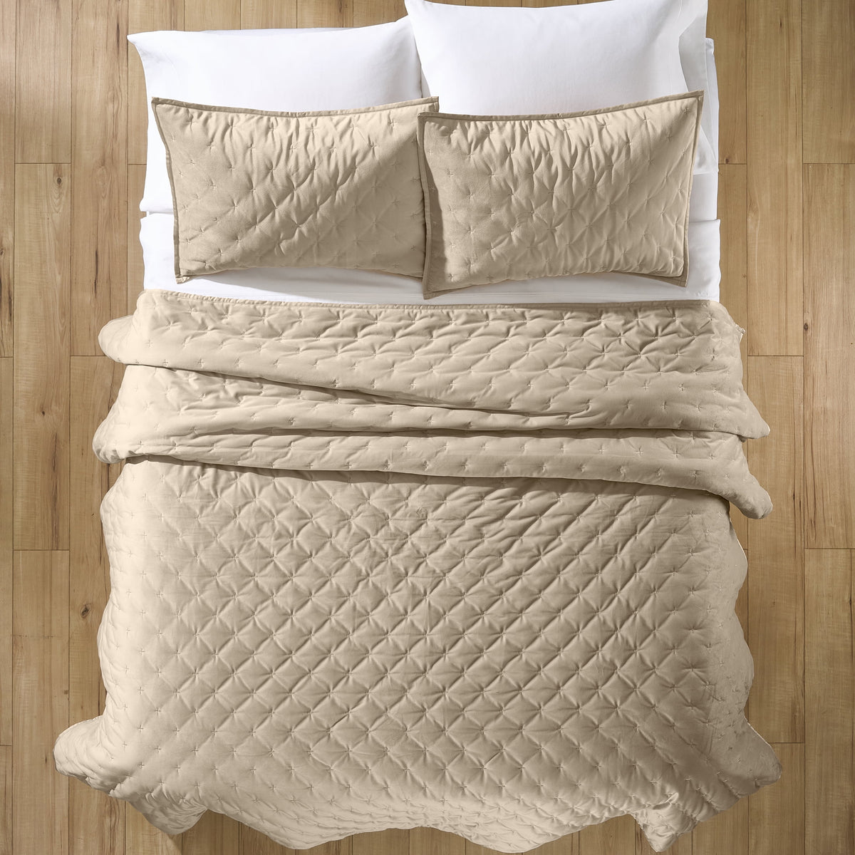 Velmora™ Tan Soft Velvet Embroidered Quilt, Full/Queen