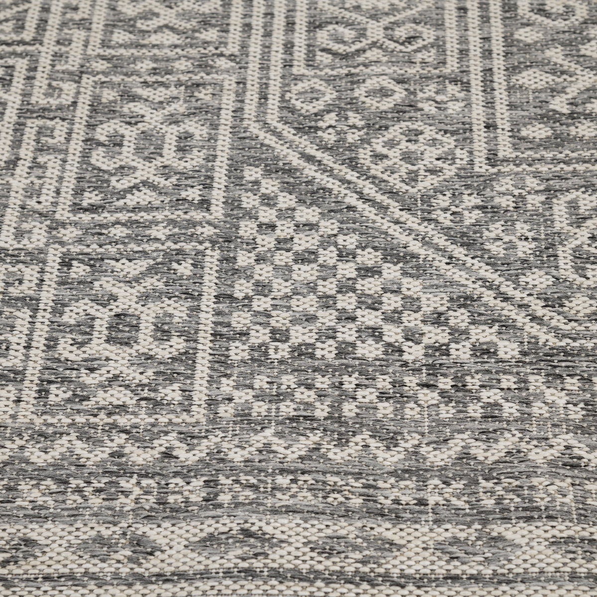 Velmora™ 8 ft 5 in x 13 ft Grey Medallion Outdoor Area Rug