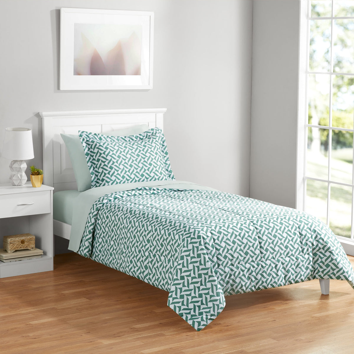 Velmora™ Reversible 7-Piece Bed-in-a-Bag Bedding Set, Queen, Navy
