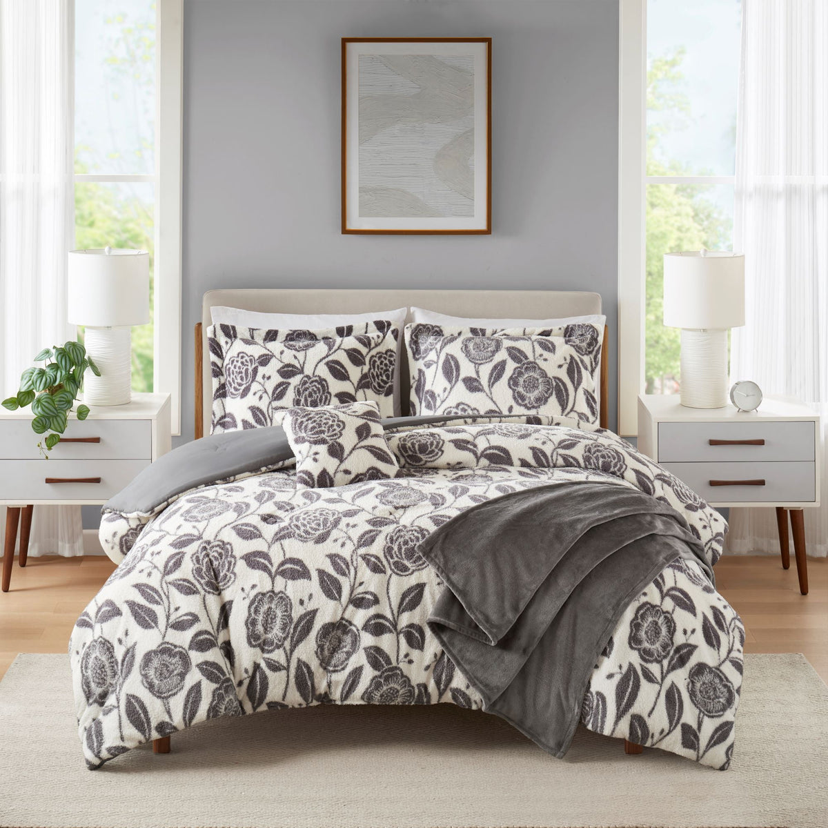 Velmora™ King Comforter Set, 5-Piece, All-Season, Black Cozy Plush