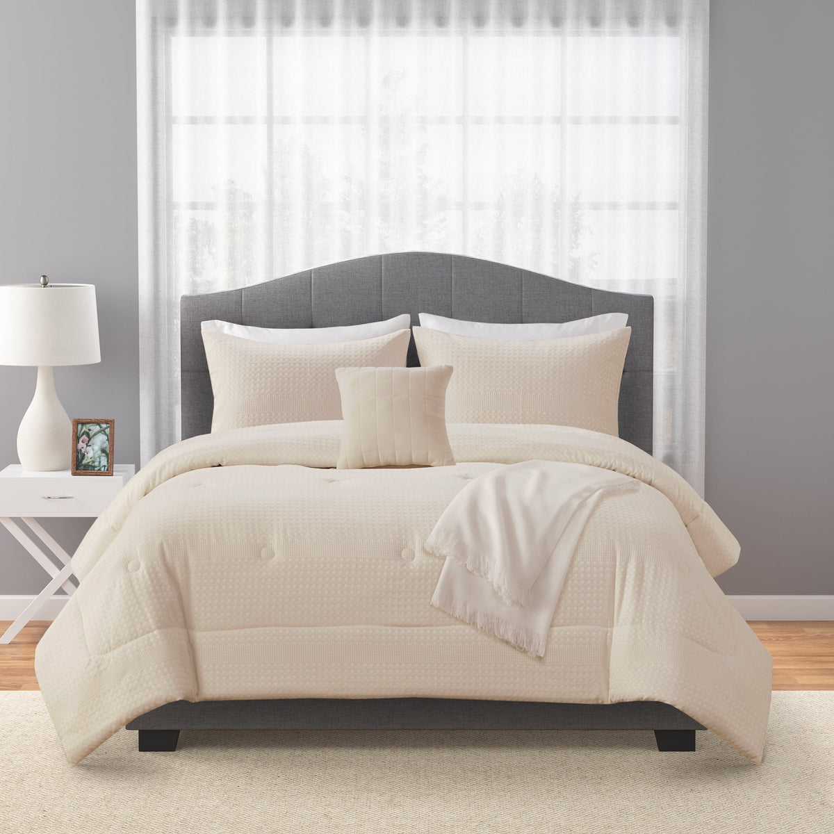 Velmora™ King Comforter Set, 5-Piece, All-Season, Black Cozy Plush