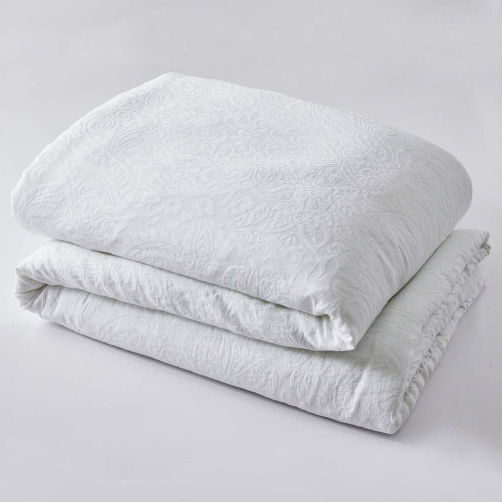 Velmora™ 3-Piece White Paisley Matelasse Comforter Set, Full/Queen - All-Season Bedding