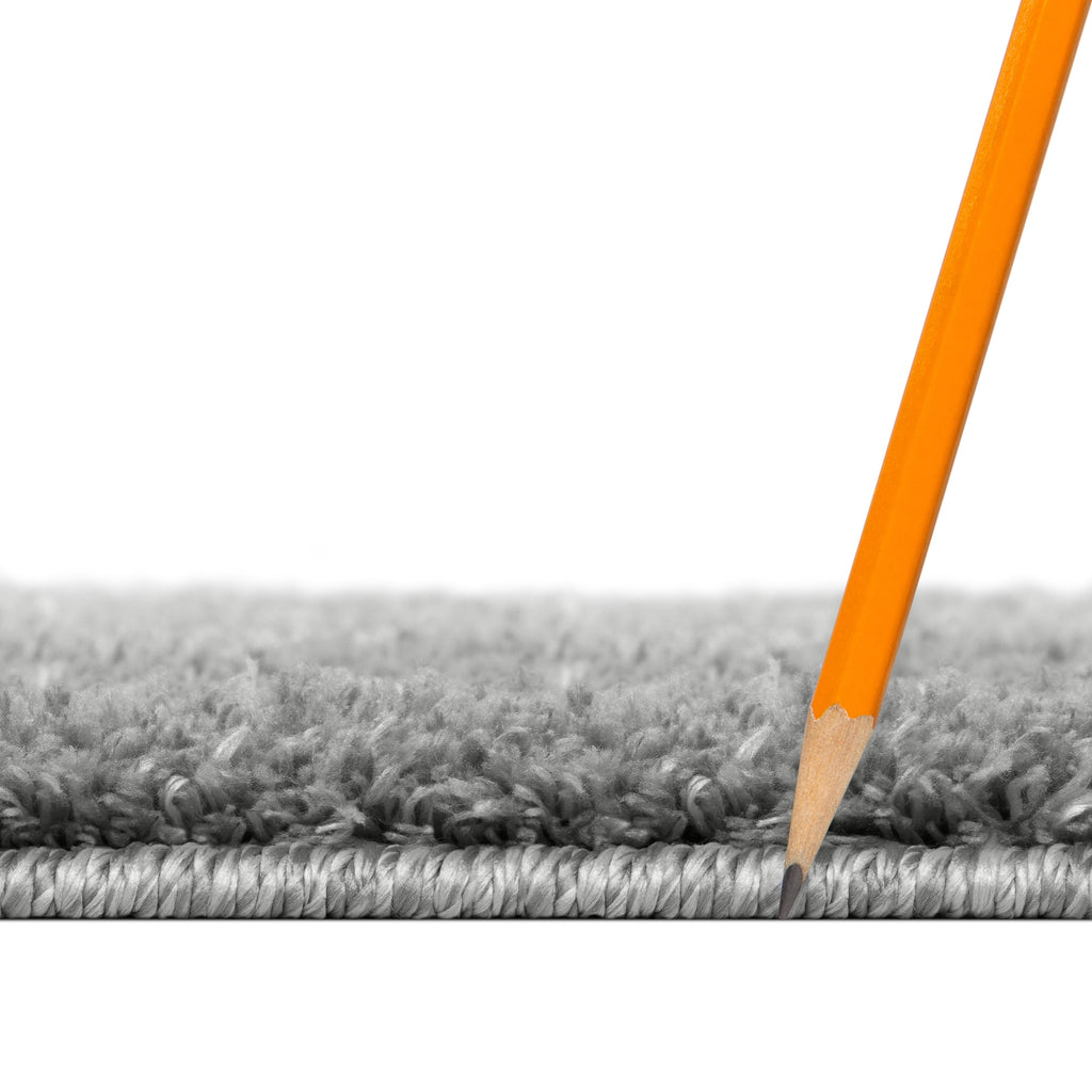 Velmora™ 5 ft x 7 ft Gray Microfiber Plush Shag Area Rug