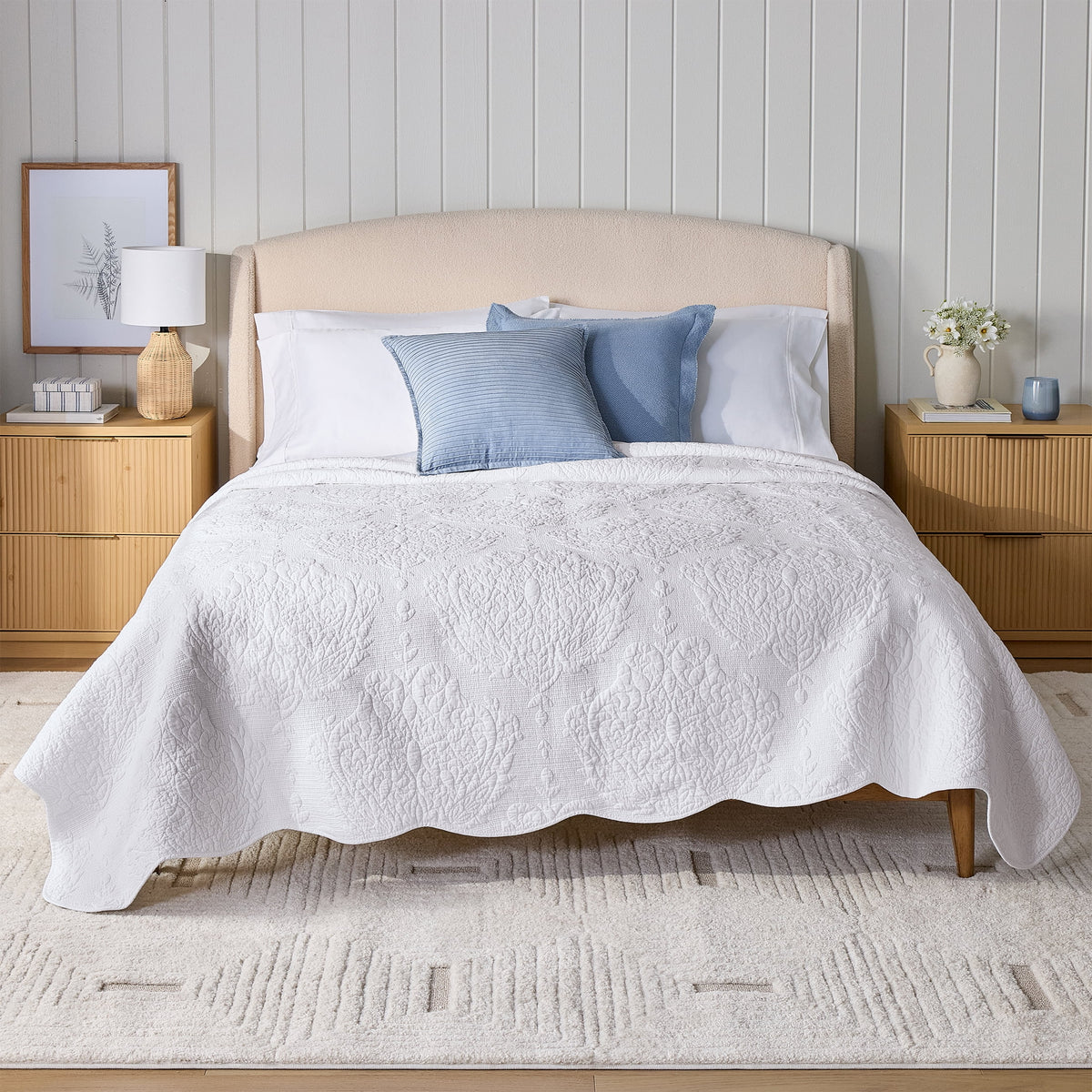 Velmora™ Paisley Medallion Cotton Quilt, King, White, Scalloped Bedding