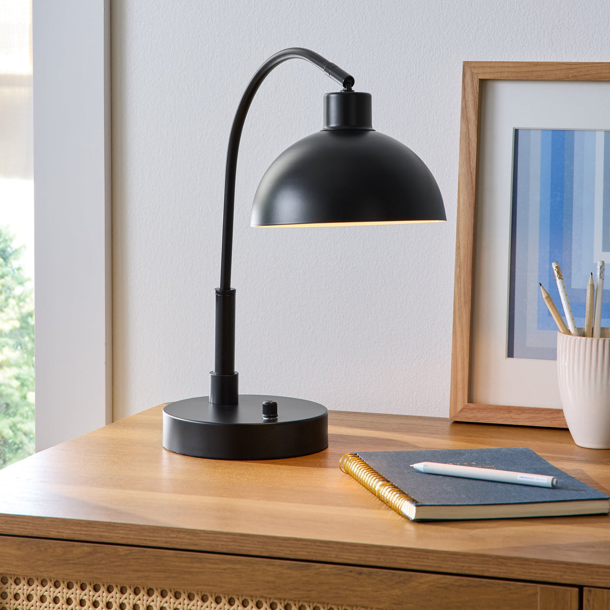 Velmora™ Black Finish Arch Dome Table Lamp