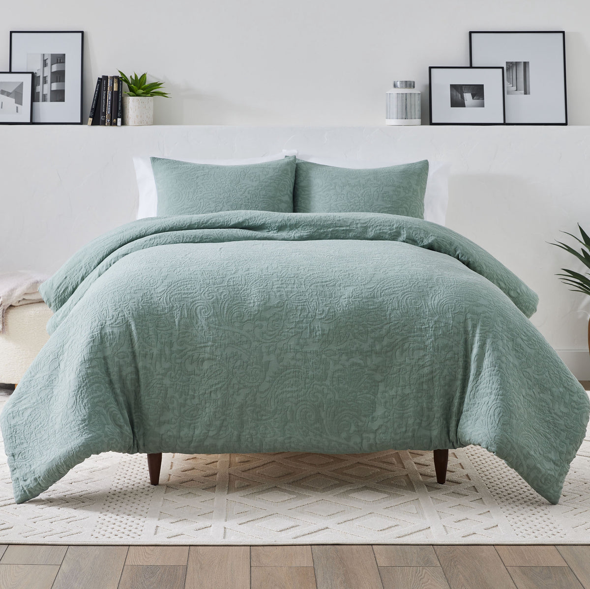 Velmora™ 3-Piece White Paisley Matelasse Comforter Set, Full/Queen - All-Season Bedding