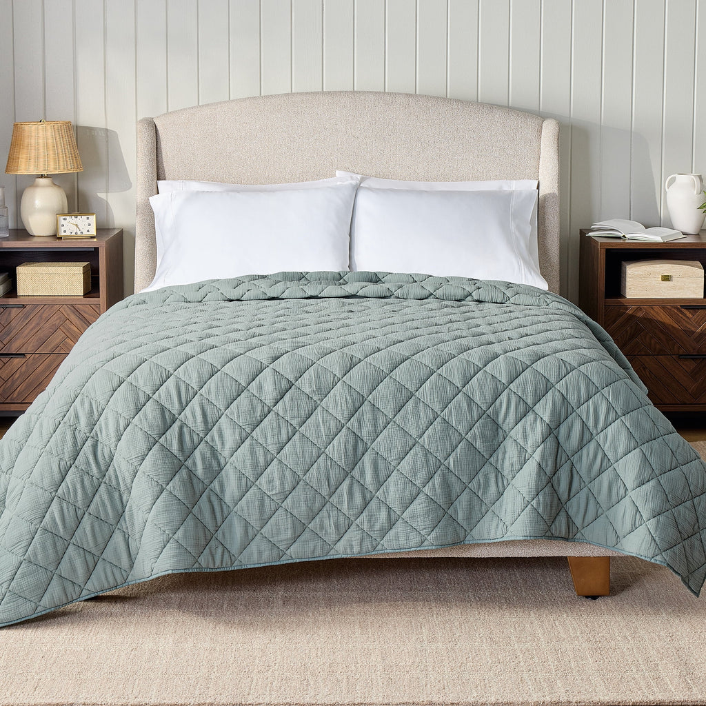 Velmora™ Diamond Gauze Quilt, Sage Green, Full/Queen