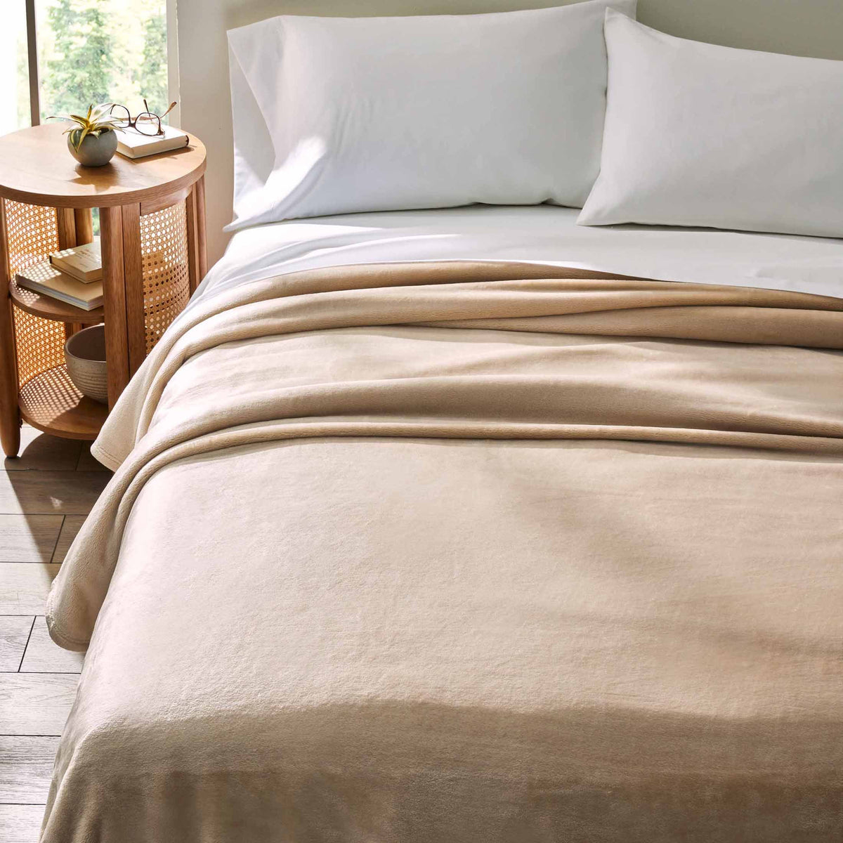 Velmora™ Silver Luxury Velvet Plush Blanket, King Bedding