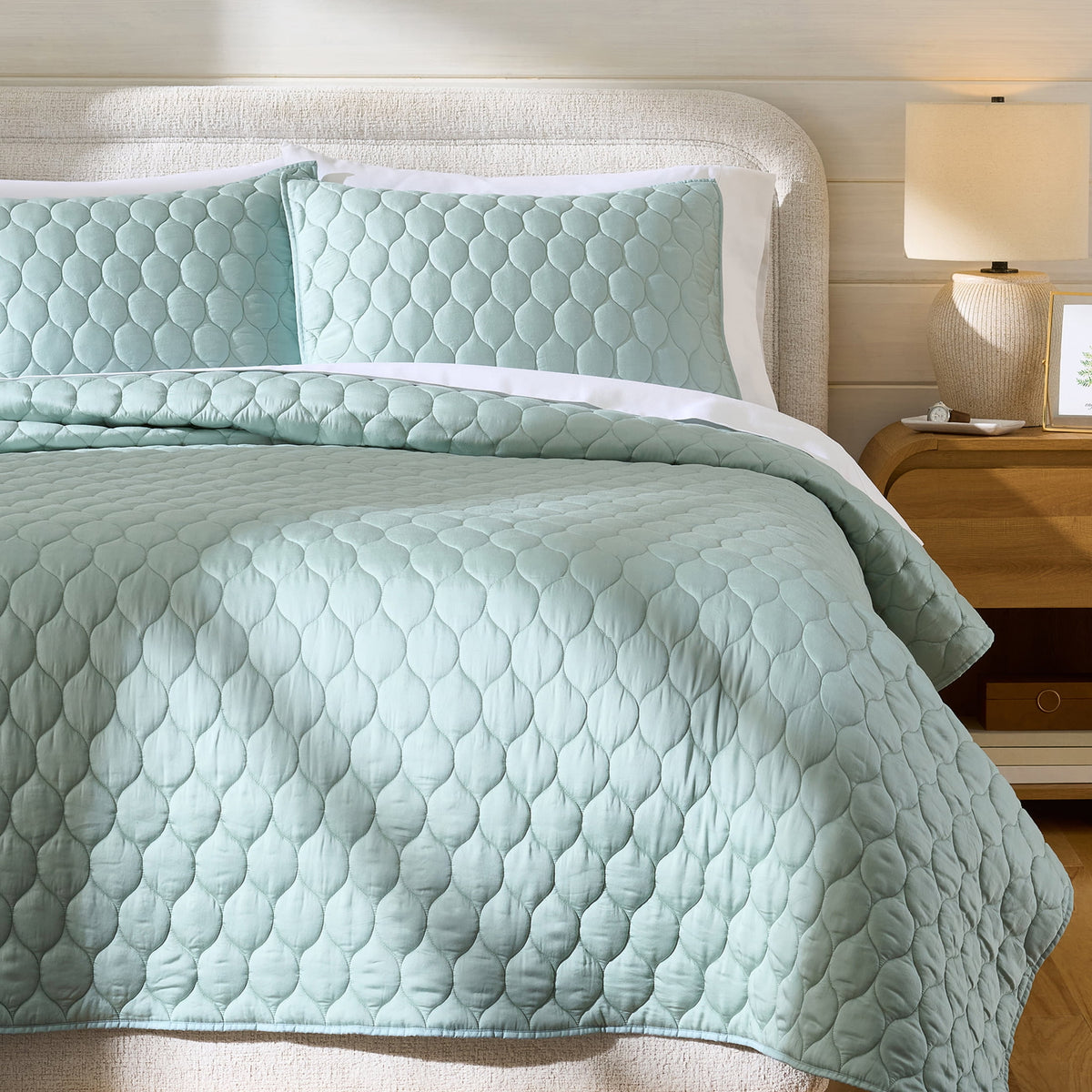Velmora™ Tencel Quilt, King, Silver Grey, Soft Touch Bedding
