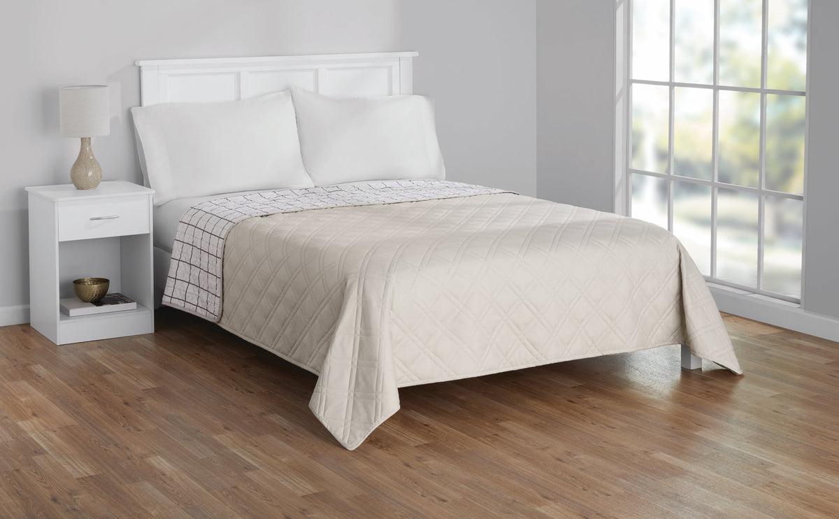 Velmora™ Plaid Quilt, Full/Queen, Blue & White, Lightweight & Reversible Bedding