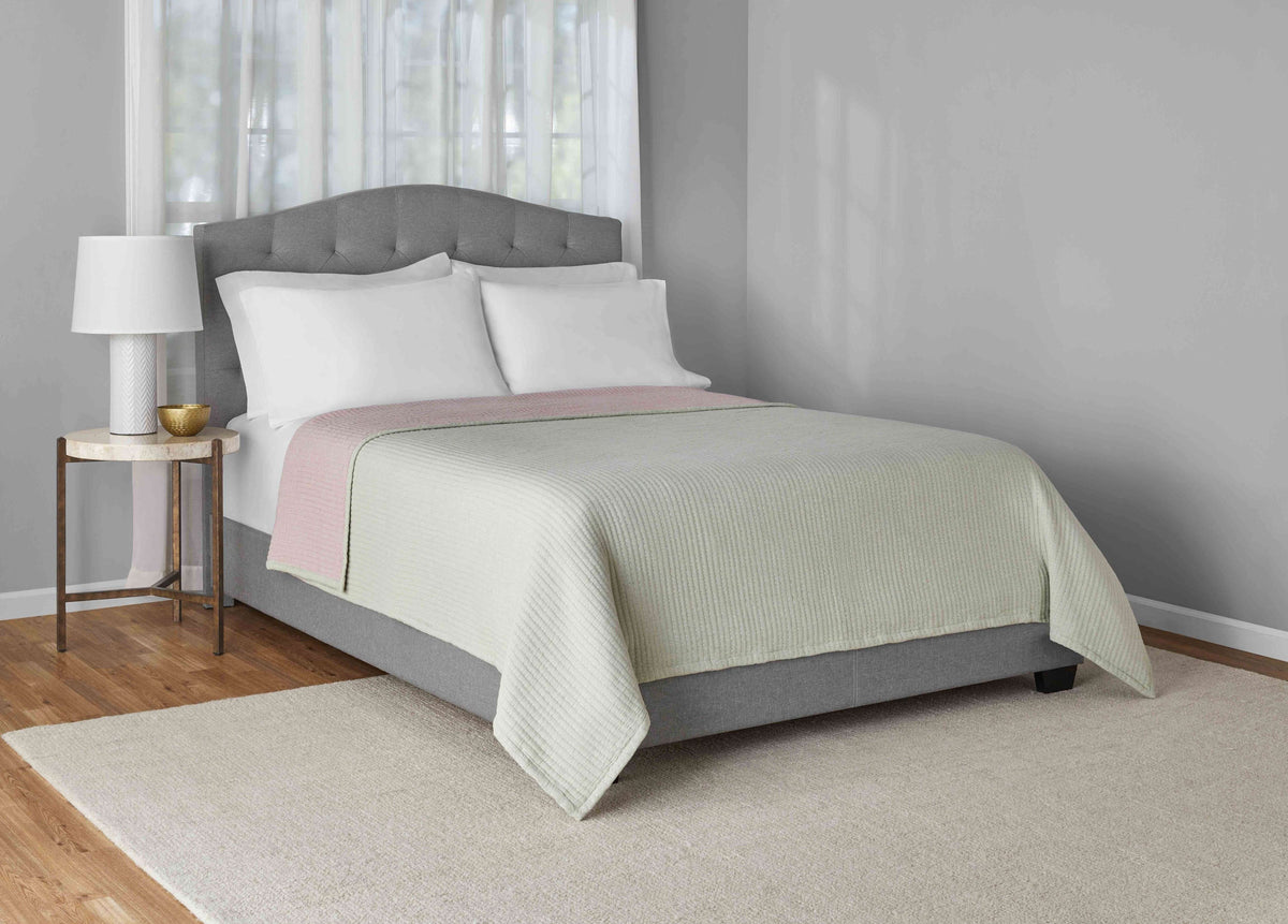 Velmora™ Full/Queen Quilt - Blush Pink Matelasse, Cotton-Rich, Reversible Bedding