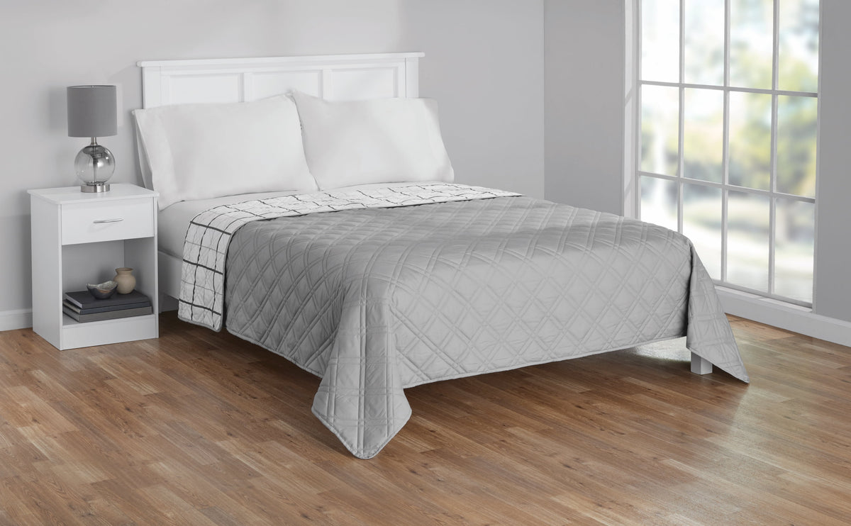 Velmora™ Plaid Quilt, Full/Queen, Blue & White, Lightweight & Reversible Bedding