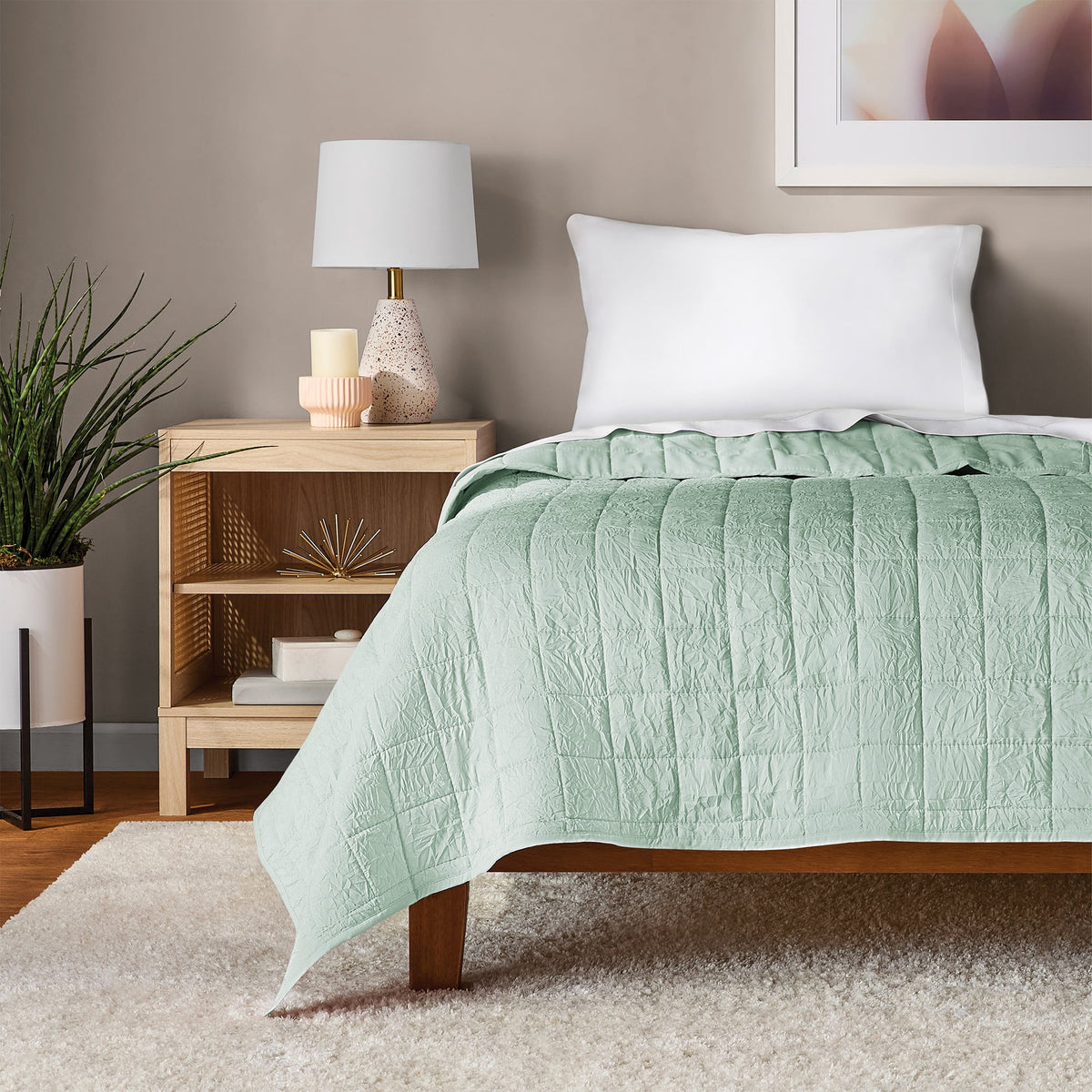 Velmora™ Crinkle Quilt, King, White, Soft Wash Microfiber Bedding