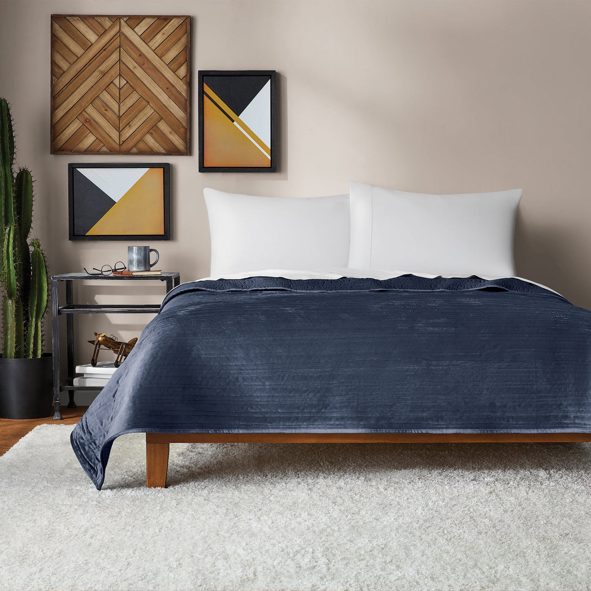 Velmora™ Velvet Stripe Quilt, King, Black