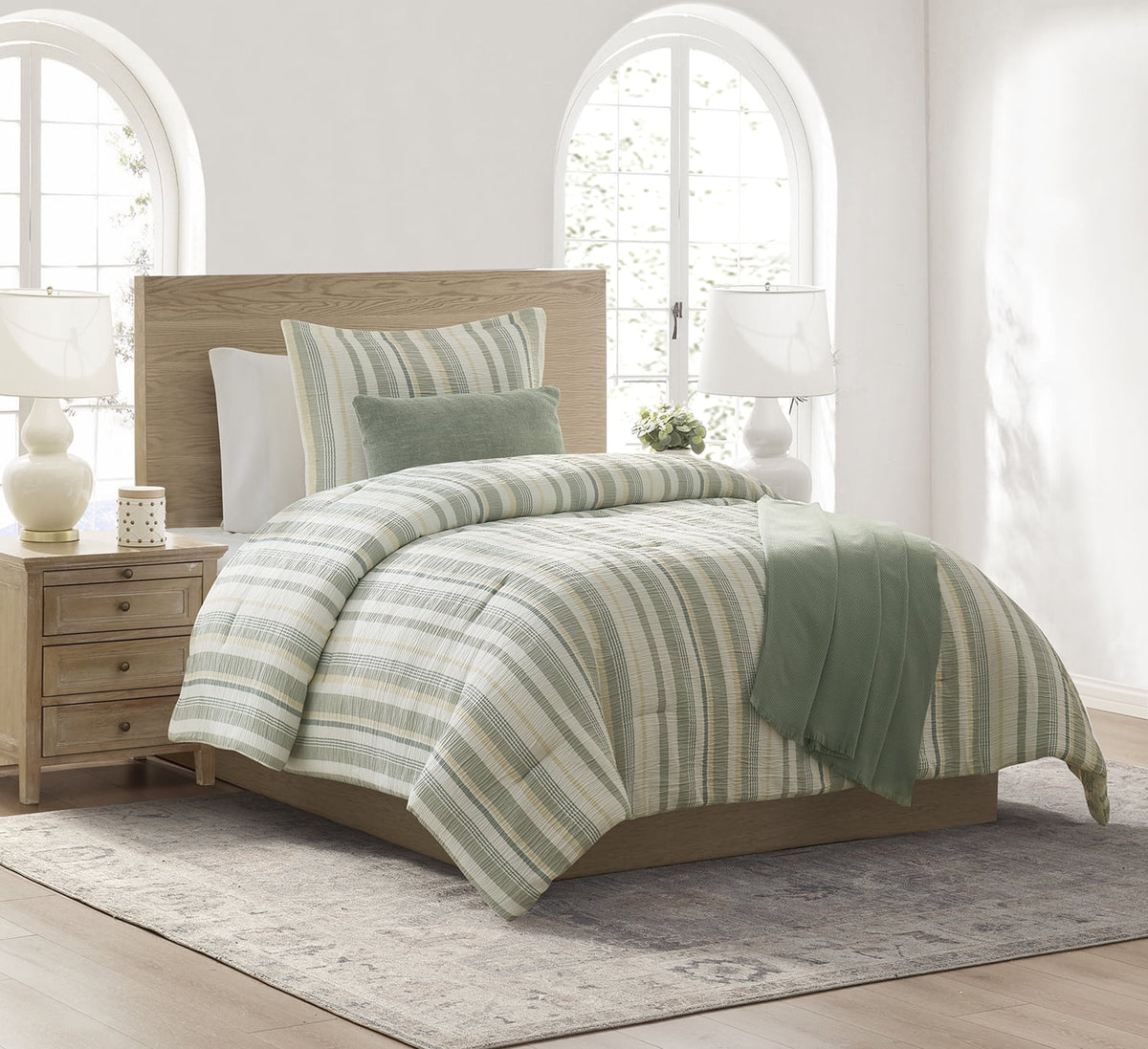 Velmora™ King Comforter Set, 5-Piece, All-Season, Black Cozy Plush