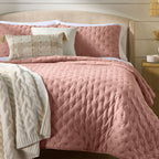 Velmora™ Rose Chambray Quilt, King