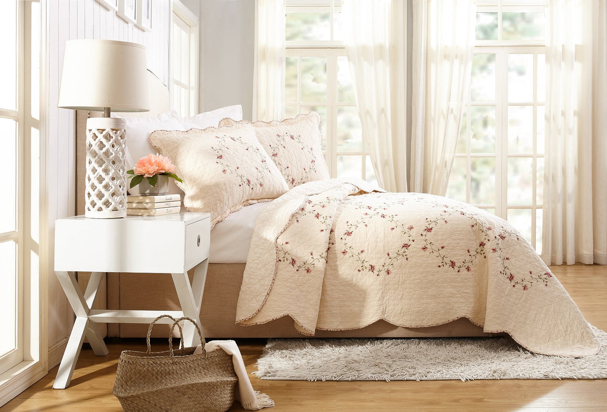 Velmora™ Hannalore Cotton Quilt, Burgundy, Full/Queen, All Ages
