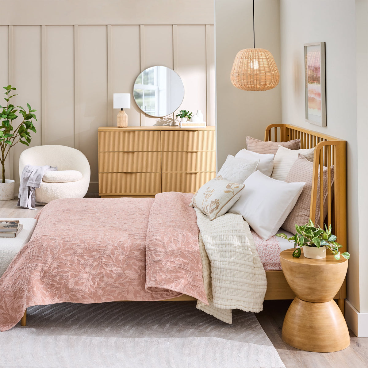 Velmora™ Antique Blush Botanical Double Cloth Cotton Quilt, Full/Queen