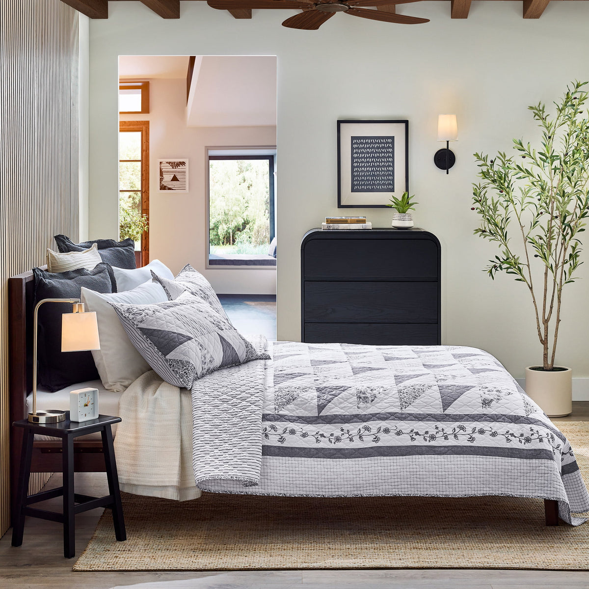 Velmora™ Heirloom Patchwork Quilt, Grey/White, Cal King, Adult