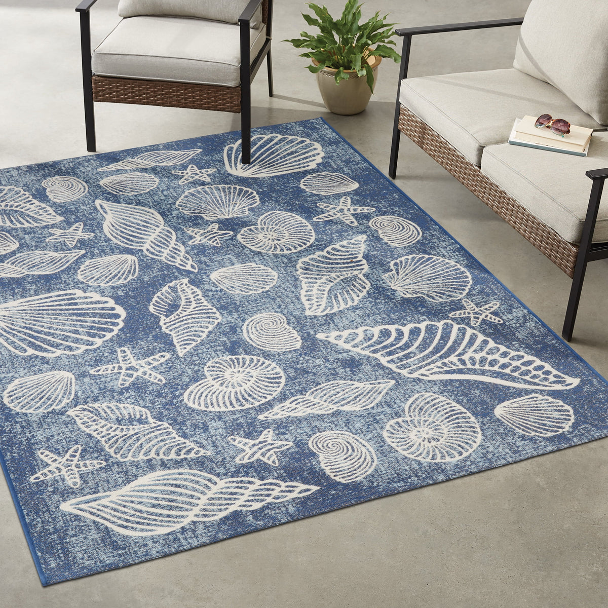 Velmora™ 5' x 7' Blue Seashell Outdoor Rug