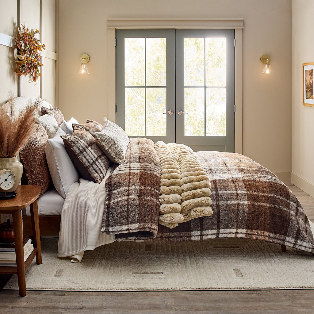 Velmora™ 3-Piece Brown Plaid Cozy Knit Comforter Set, King