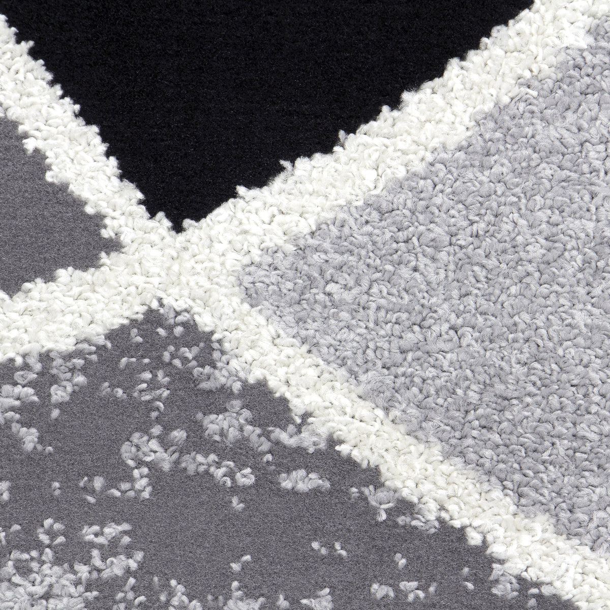 Velmora™ Block Polypropylene Rug, 4'11" x 7', Black