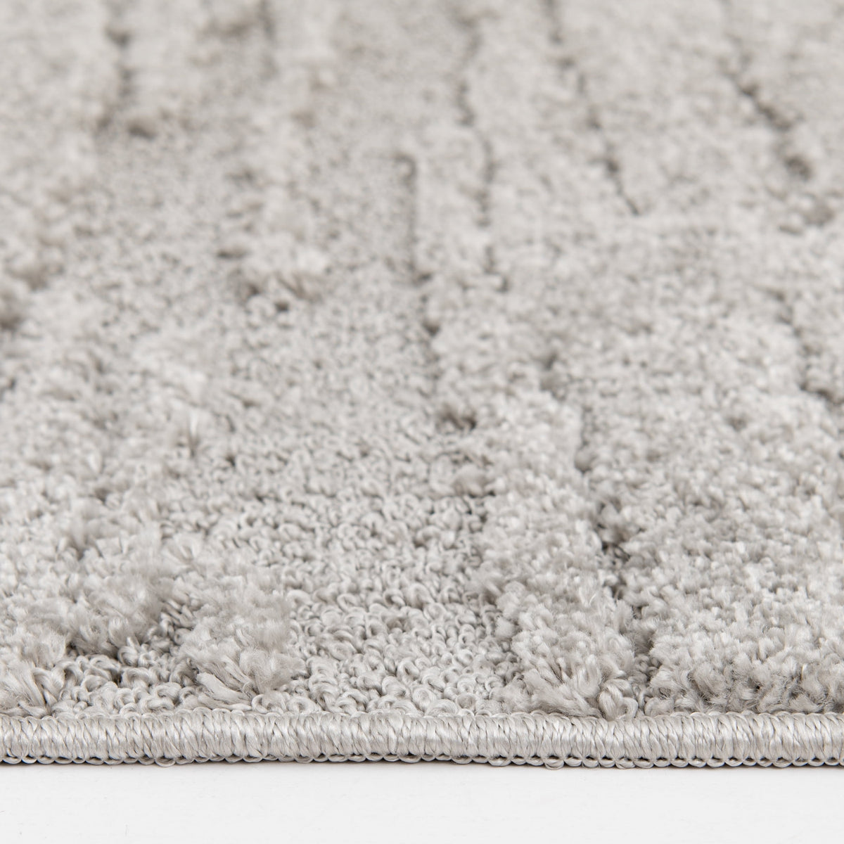 Velmora™ 5 ft x 7 ft High-Low Gray Indoor Area Rug