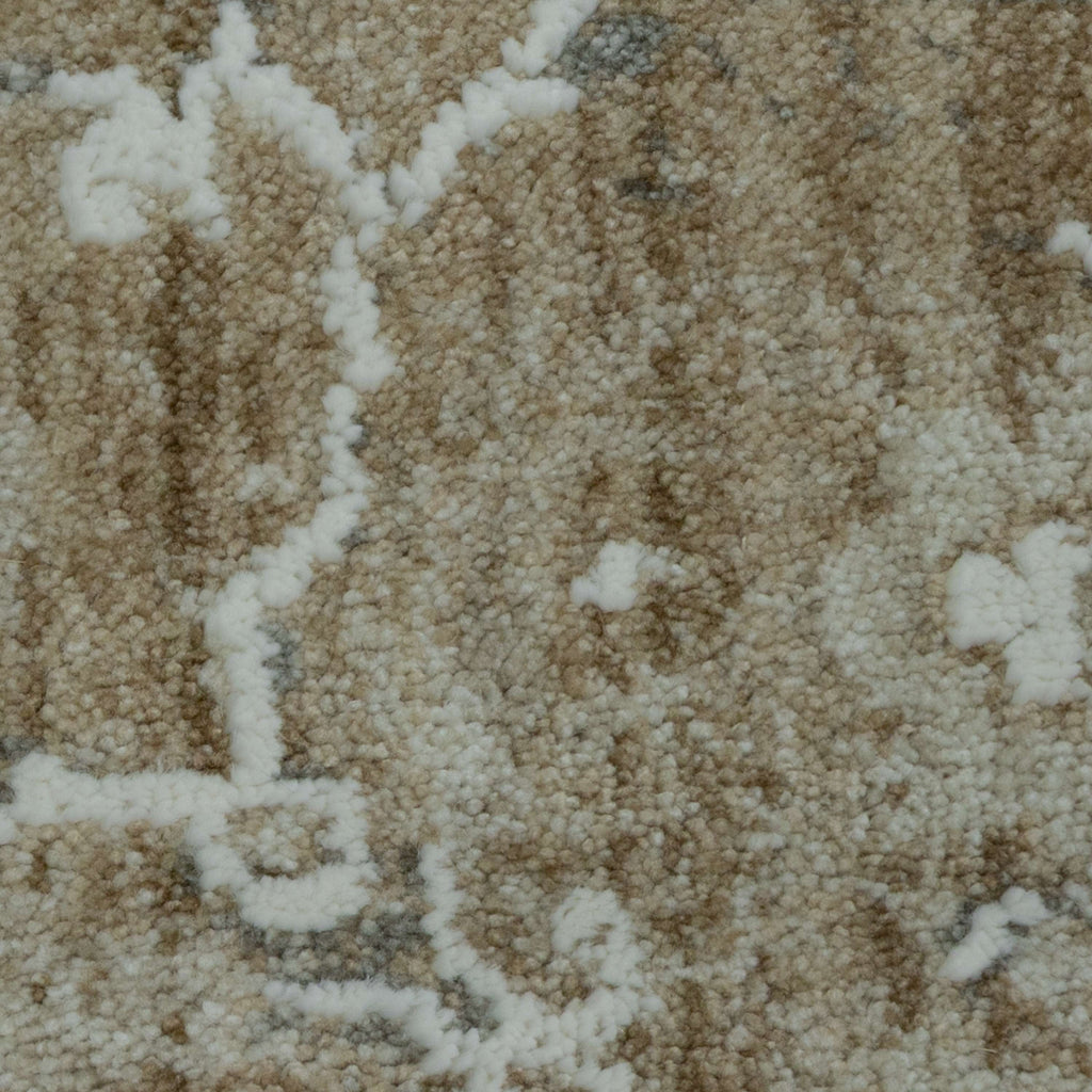 Velmora™ Traditional Plush Beige Medallion Indoor Area Rug, 7' 9" x 10'